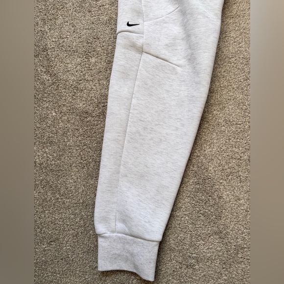 NWT Mens Nike Tech Fleece Joggers Size Small NEW - Picture 8 of 14